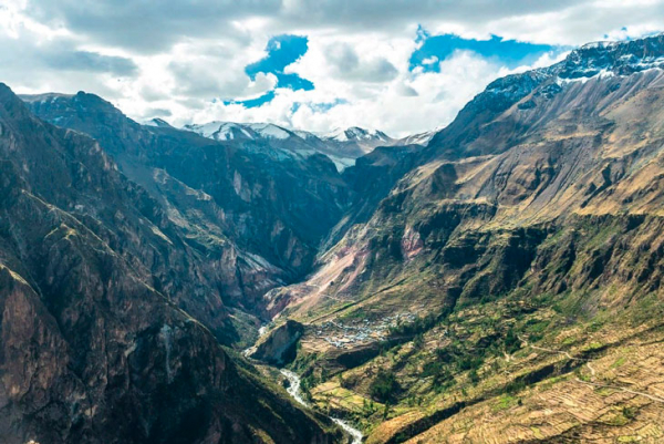 Немыслимый масштаб: 10 самых глубоких каньонов мира
