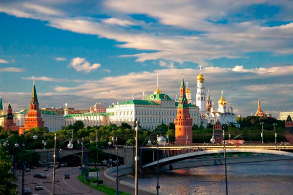 Поливает как из ведра: 10 самых дождливых городов России